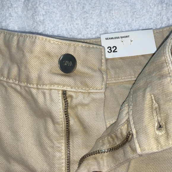Zara Seamless Shorts - Picture 7 of 7